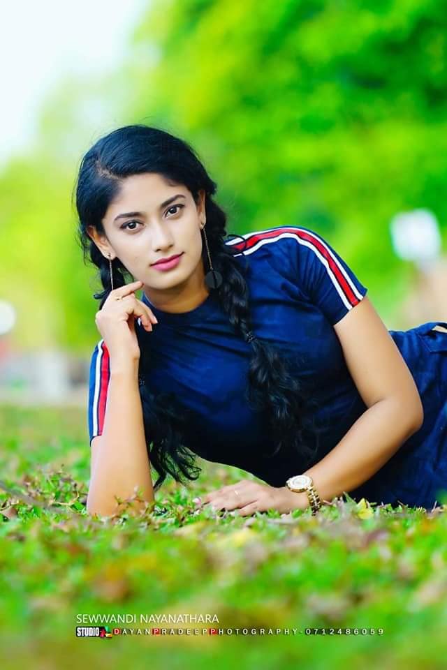 Sewwandi Nayanthara Blue Dress (5)