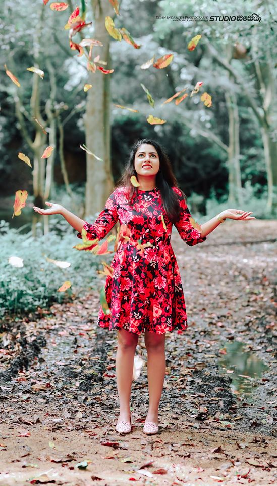 Dilmini Imbulegama (2)