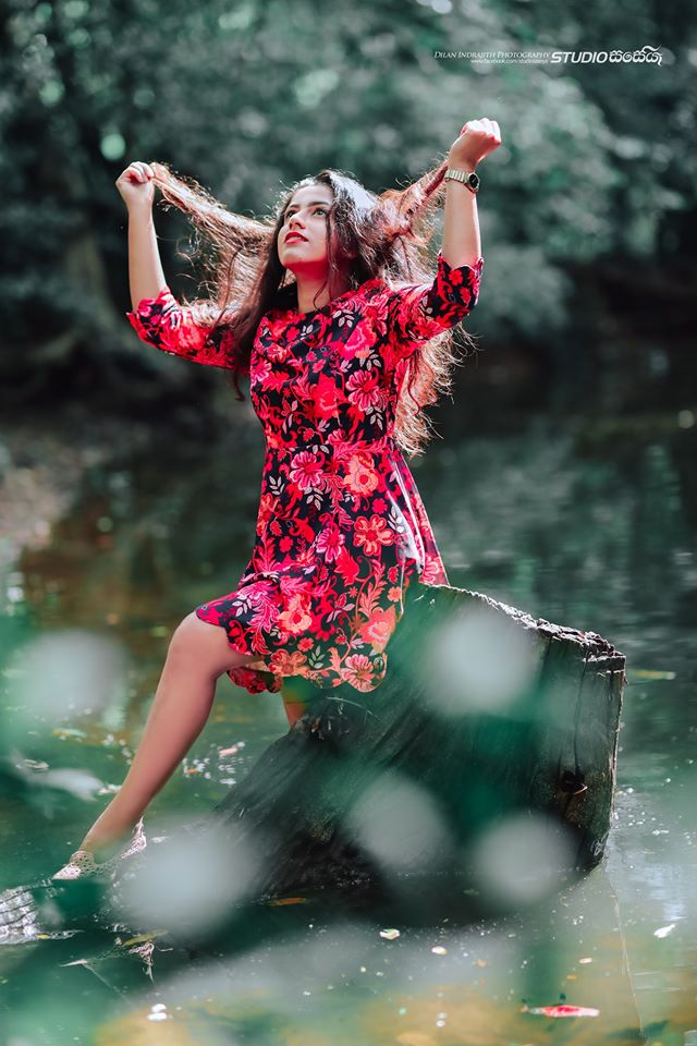 Dilmini Imbulegama (9)