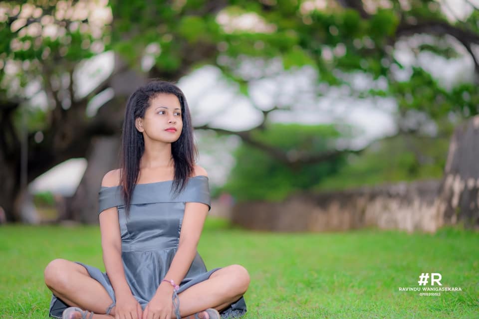 Dushani Madushika Gray Dress (17)