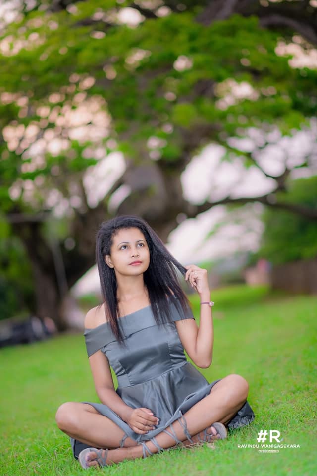 Dushani Madushika Gray Dress (18)