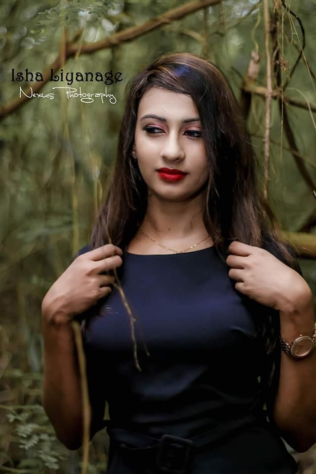 Isha Liyanage Blue Dress (3)