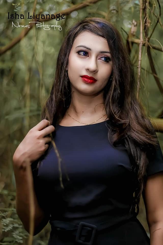 Isha Liyanage Blue Dress (4)