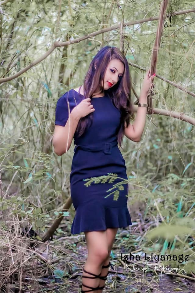 Isha Liyanage Blue Dress (9)
