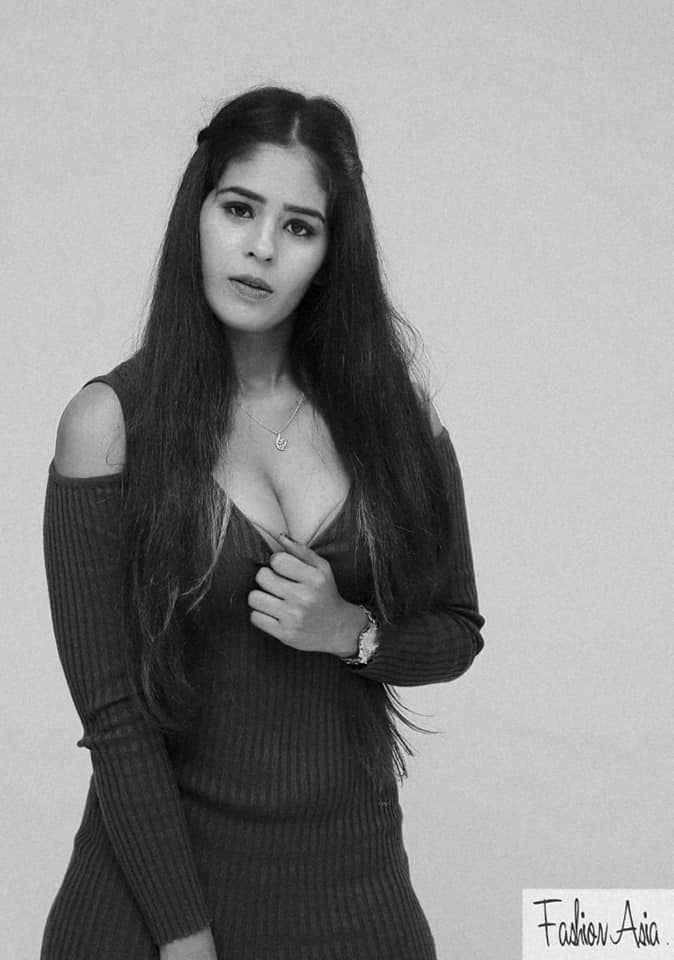 Madiwadani Miral Black (7)