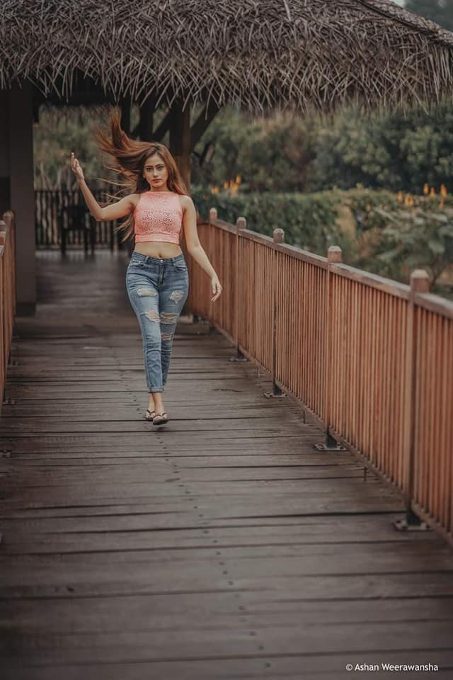 Natasha Roshel 2019 (6)