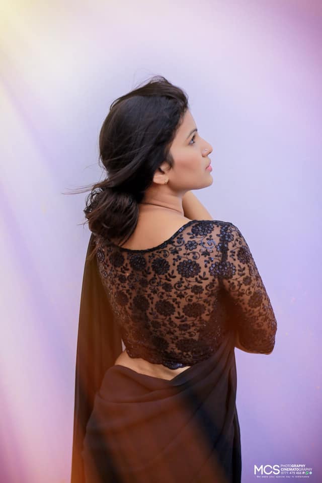 Rumesha Dilshani Black Saree (2)