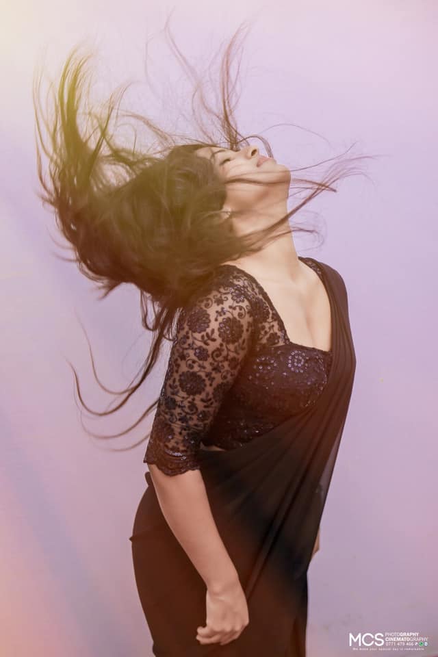 Rumesha Dilshani Black Saree (7)