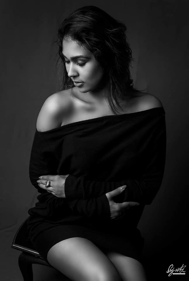 Sadinsa Samarathunga Black Dress (4)