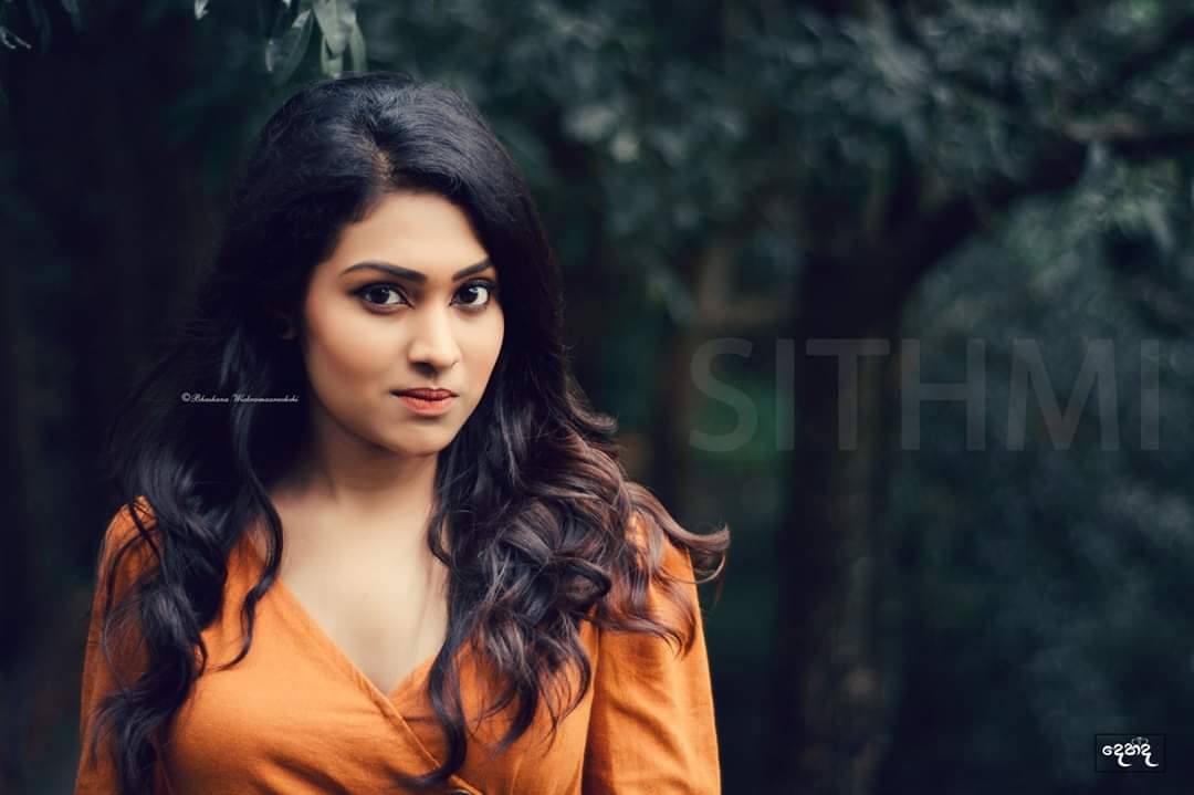 Sithmi (4)