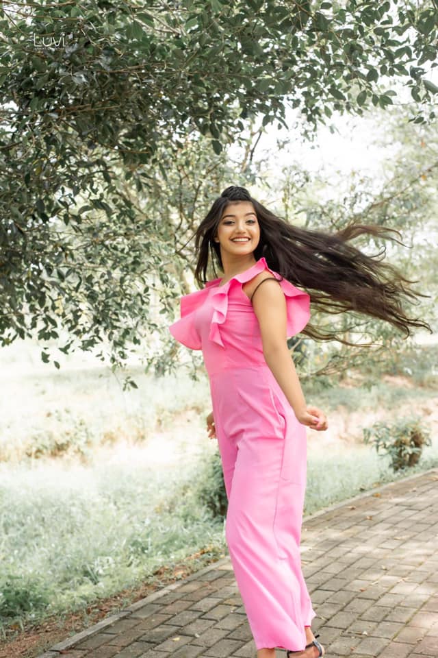 Nethmi Roshel Rogers (11)