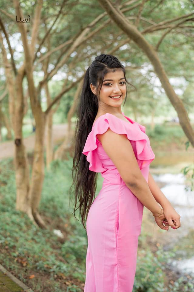 Nethmi Roshel Rogers (6)