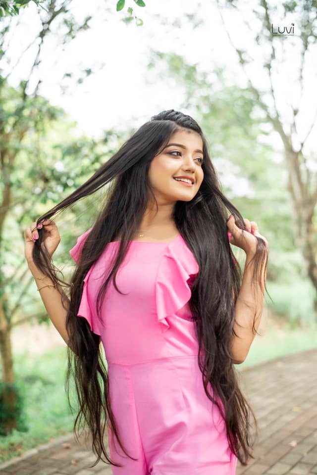 Nethmi Roshel Rogers (7)