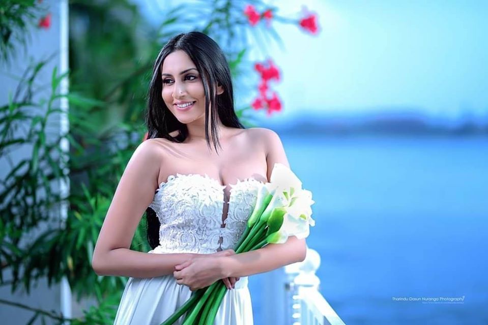 Amanda Silva Photo (2)