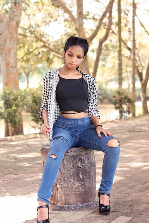 Heshani Thilakaratne 6