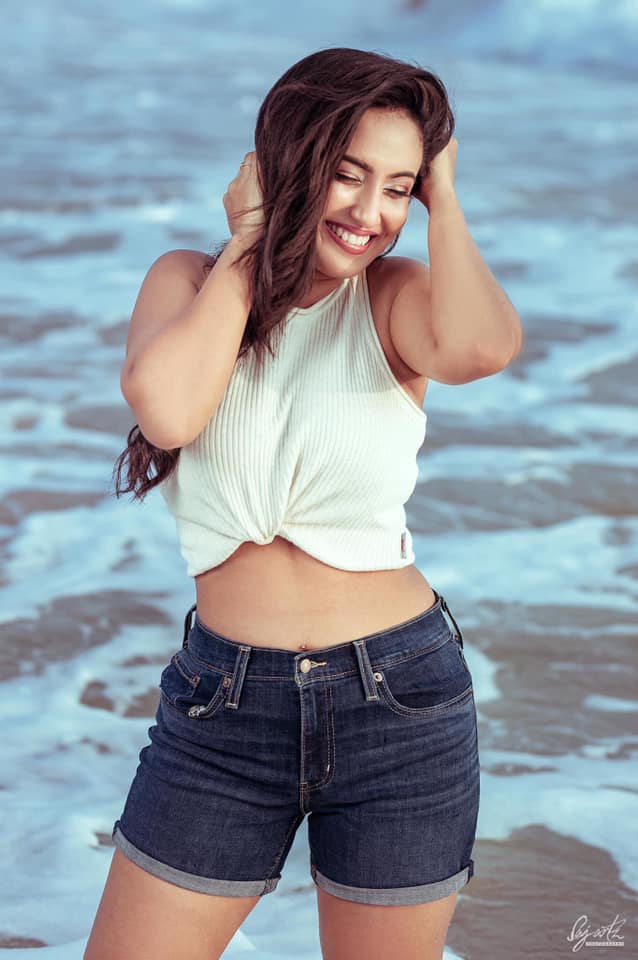 Dinithi Walgamage 2020 11