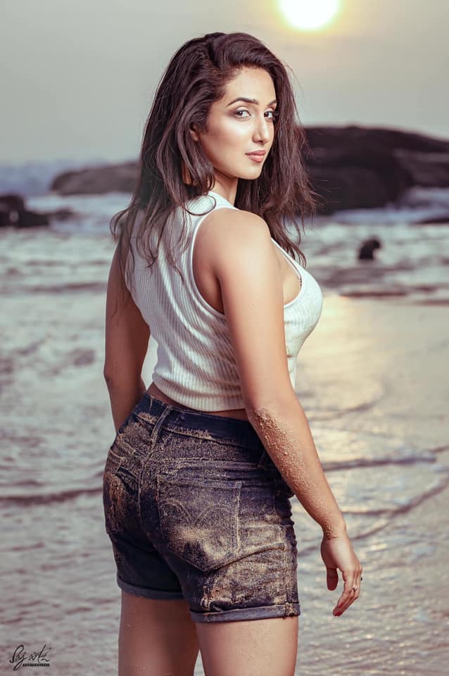 Dinithi Walgamage 2020 3