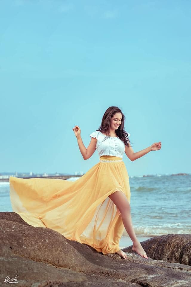 Dinithi Walgamage New 12