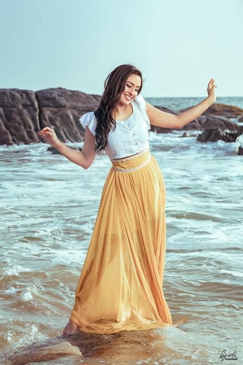 Dinithi Walgamage New 7