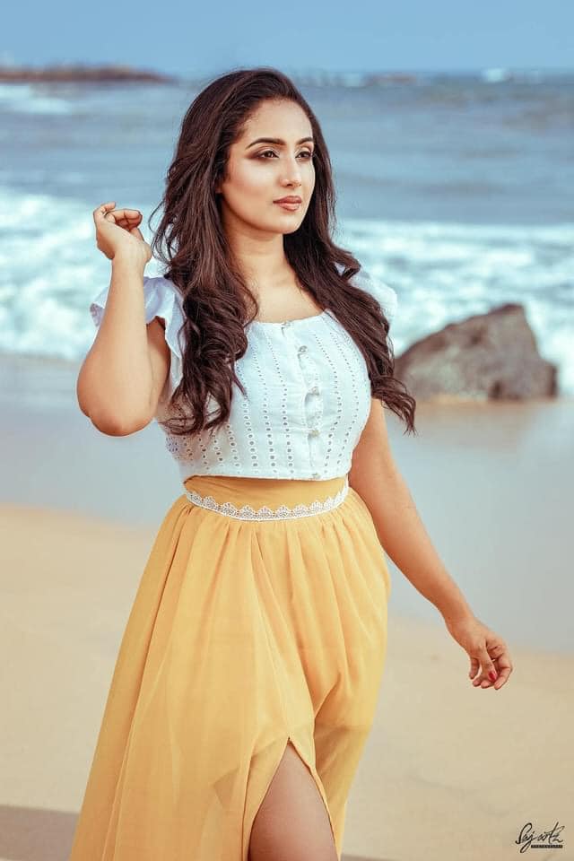 Dinithi Walgamage New 9