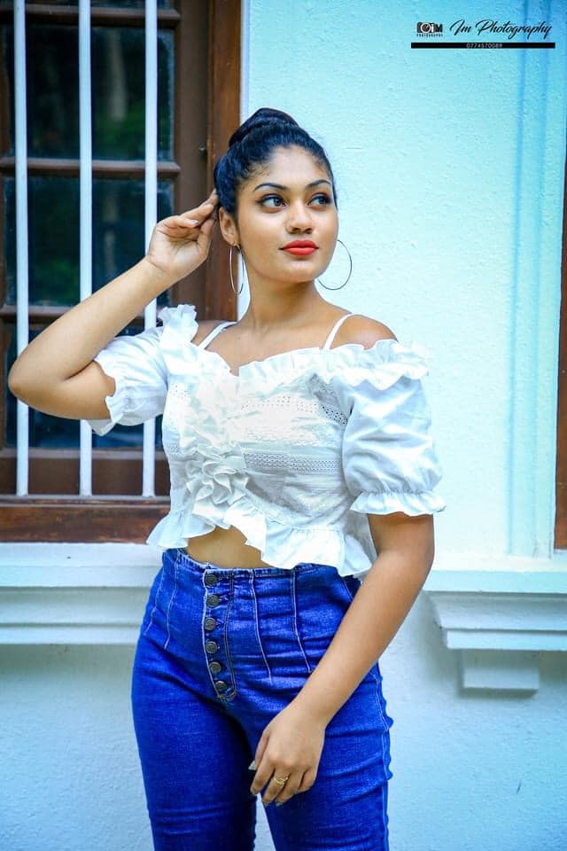 Senu Kavindi 2020 NewSenu Kavindi 2020 New (6)