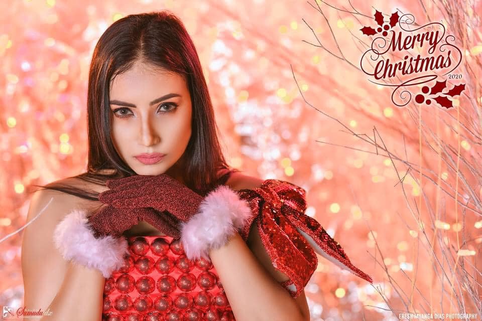 Teena Shanell Fernando Christmas 6