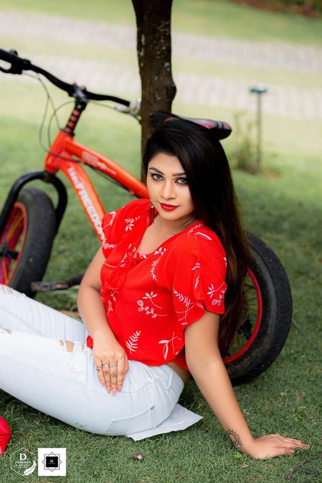 Pooja Vindy 2021 (10)