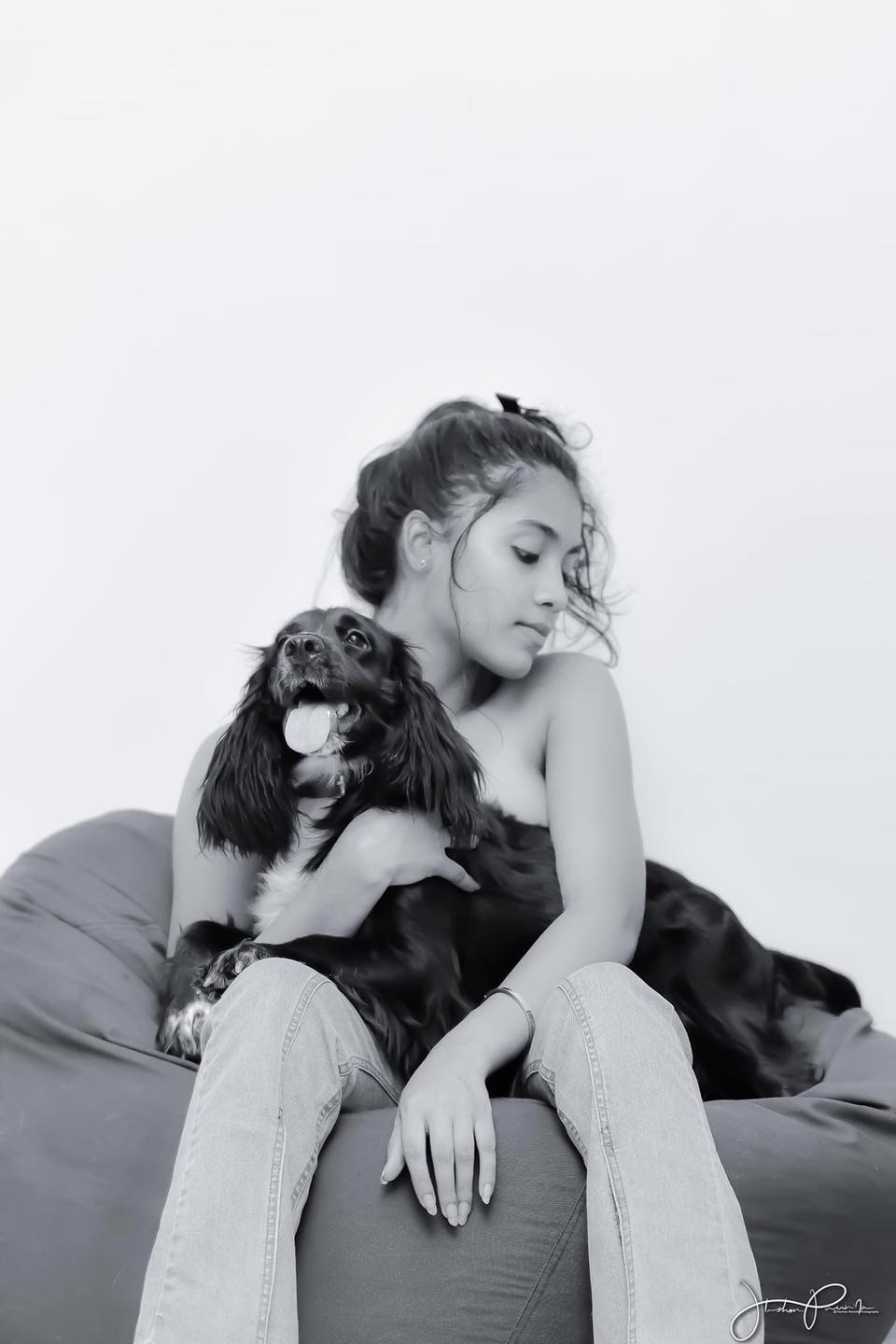 Sanjalee with Dog Photo Shoot (12)