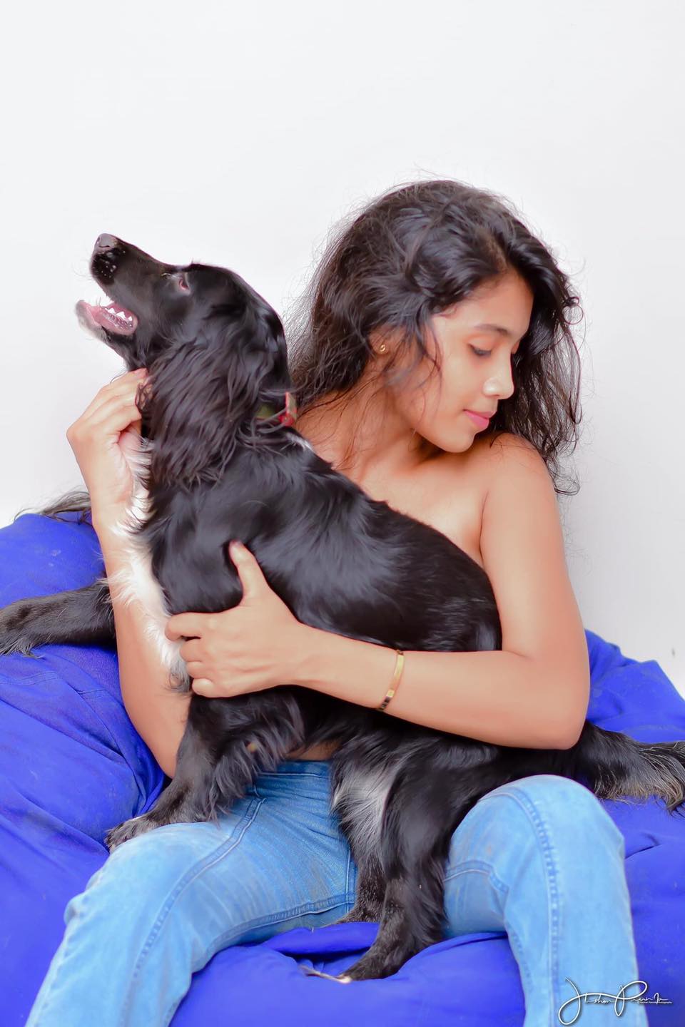 Sanjalee with Dog Photo Shoot (15)