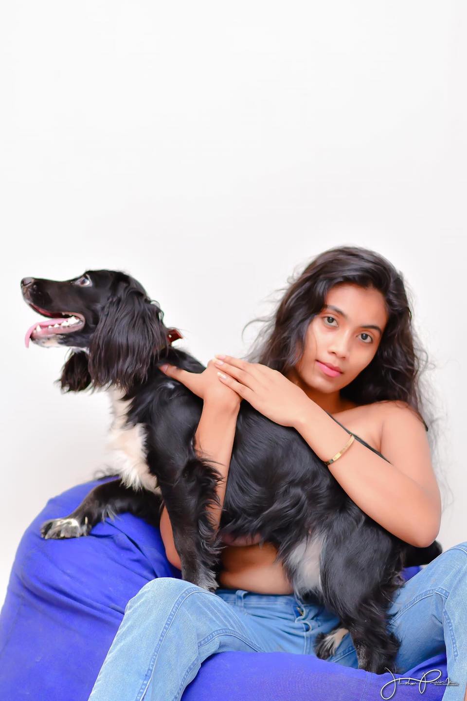Sanjalee with Dog Photo Shoot (16)