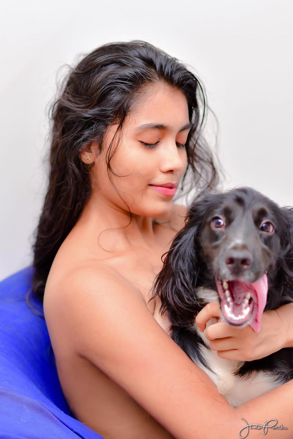 Sanjalee with Dog Photo Shoot (5)