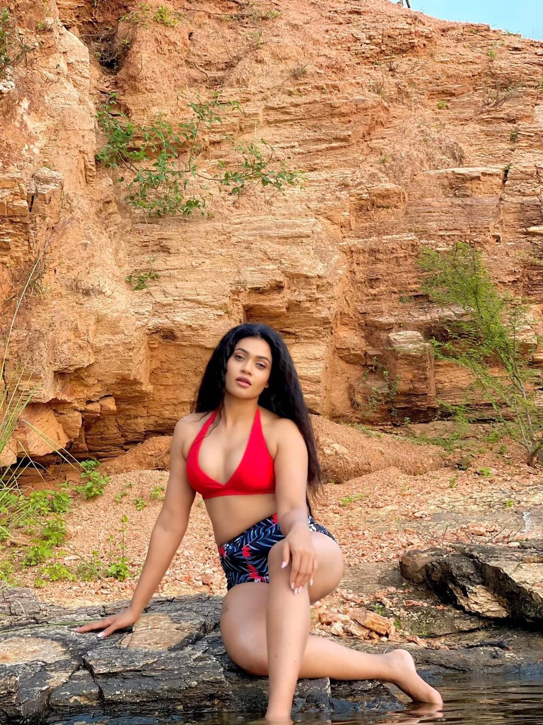 Chulakshi Ranathunga Outdoor (3)