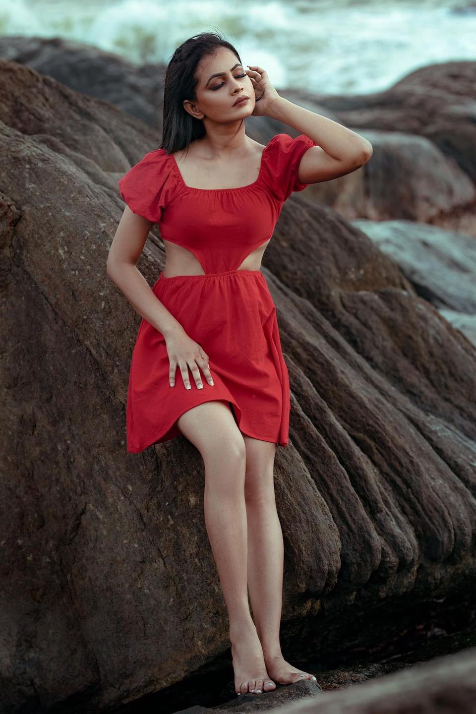 Dushani Madushika Red Dress (6)