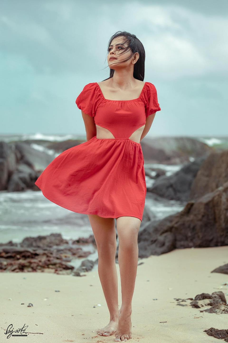 Dushani Madushika Red Dress (9)