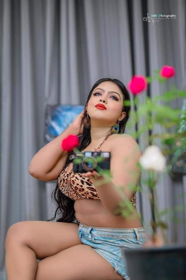 Pavithra Pavi 2022 (1)