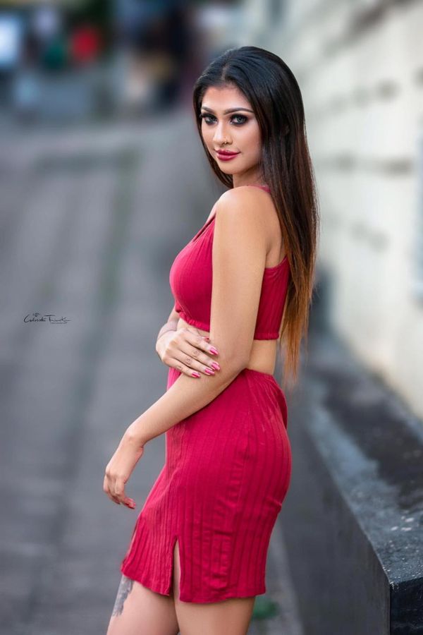 Pooja Vindy Red Dress (2)